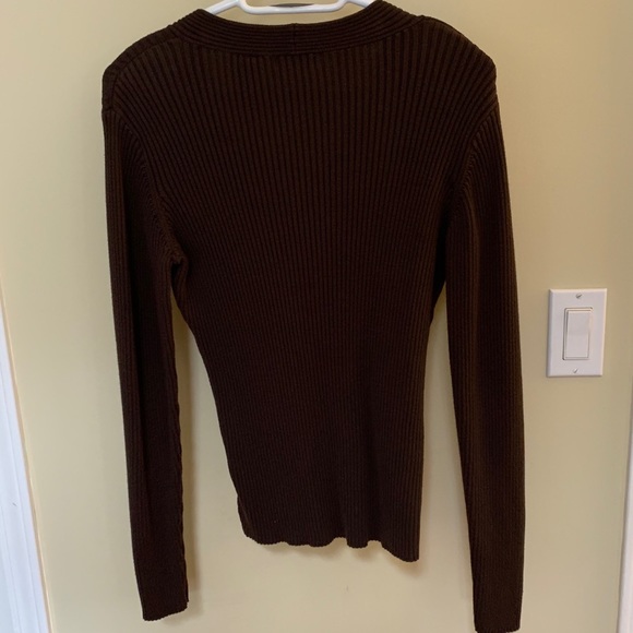 2/$22 Liz & Co Brown Cotton Sweater - Picture 3 of 6